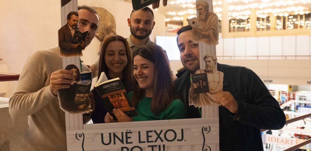 AKROPOLI I RI NË PANAIRIN E LIBRIT 2025