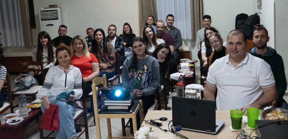 a:3:{s:5:"title";s:36:"FILMI MBRËMJE "LUFTËTARI PAQËSOR"";s:4:"link";s:66:"https://www.akropoliri.al/articles/filmi-mbremje-luftetari-paqesor";s:3:"alt";s:0:"";}